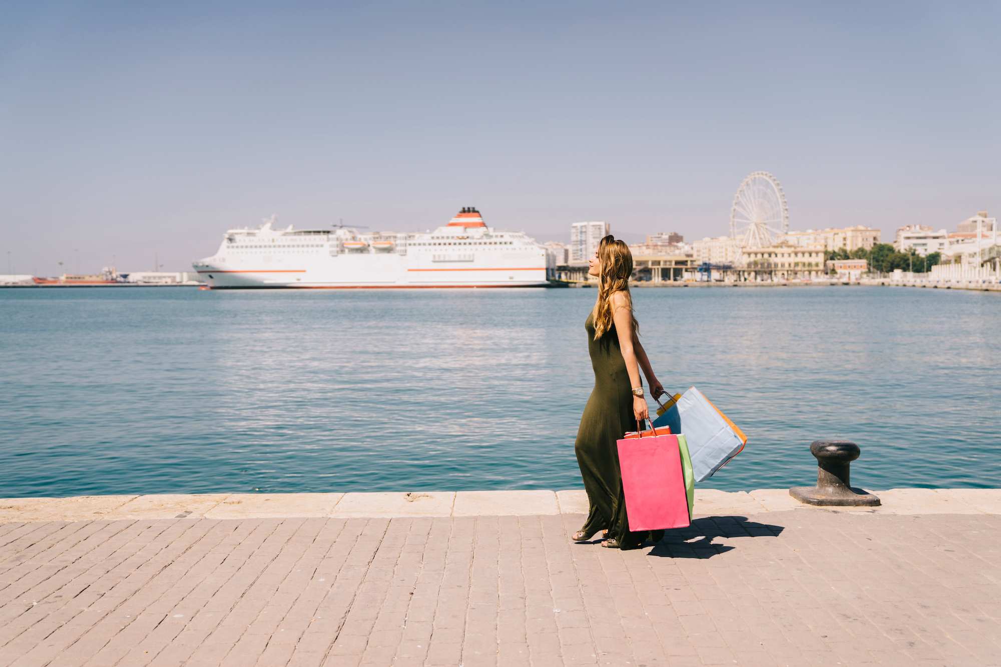 Traslado Aeropuerto Ciampino a Puerto Civitavecchia con servicio personalizado